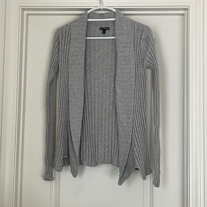 Express Women’s Ribbed Cardigan. Gray. Small.